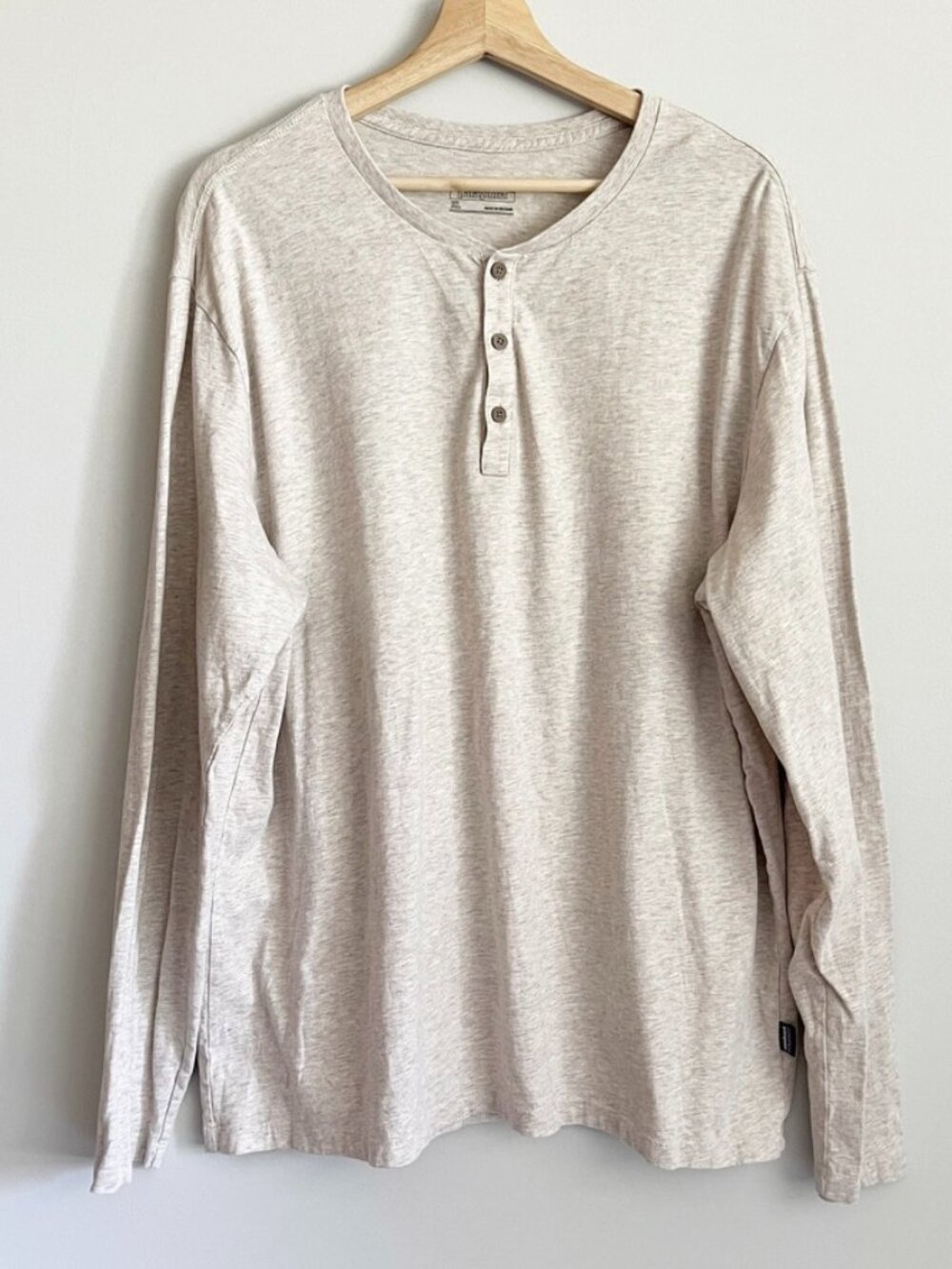 Patagonia Shirt Size XL Daily Henley Cream Beige Heathered‎ Long Sleeve Cotton